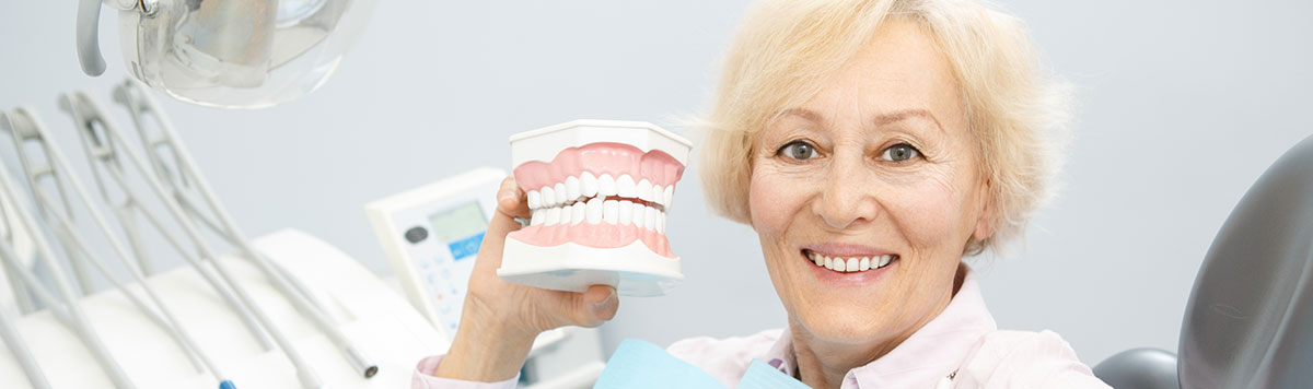 Full & partial dentures near Alliston, ON - Dr. Oksana Vozna